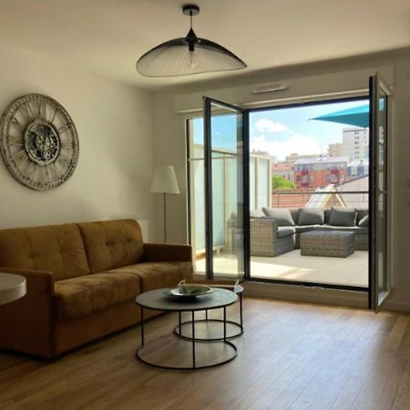 Very Nice And Quiet 42 M In Suresnes With Parking Exteriör bild